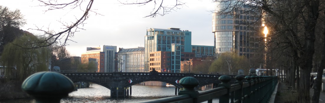 Berlin 10559 - Moabit, Spree - Helgoländer Ufer - 160319-001